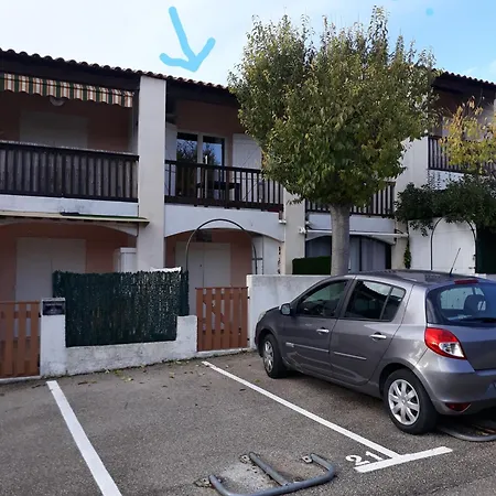 + Parking Proche De La *